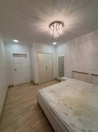 Продаж 2-кімнатної квартири в ЖК Комфорт Таун біля метро Лівобережна