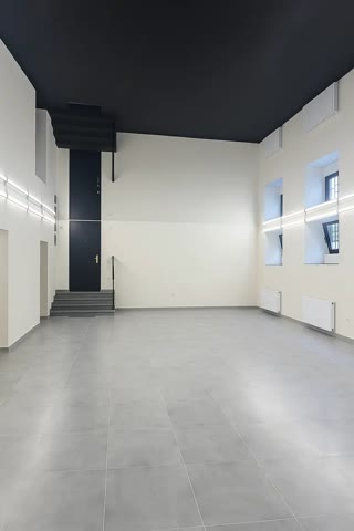 Universal commercial space for rent in Chugureti