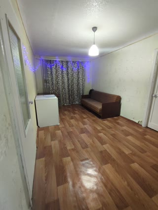 Продам 2х к квартиру поселок Жуковського