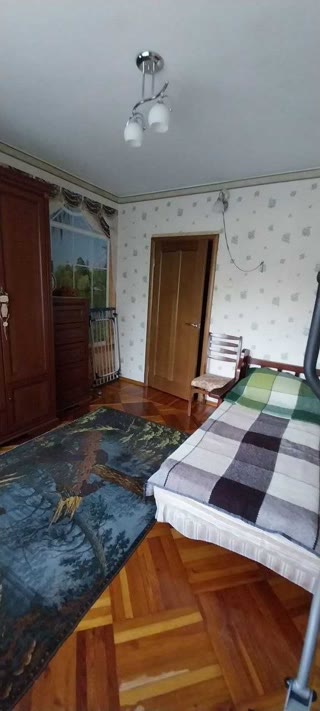 Продам 3-кімн. квартиру на Салтівці, вул. Гарібальді