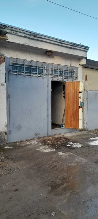 Продаж гаражу по вулиці Максимовича