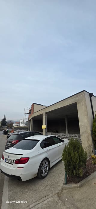 Universal commercial space for rent in Didi Digomi