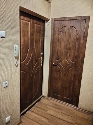 Продам 4 комн квартиру Одесська