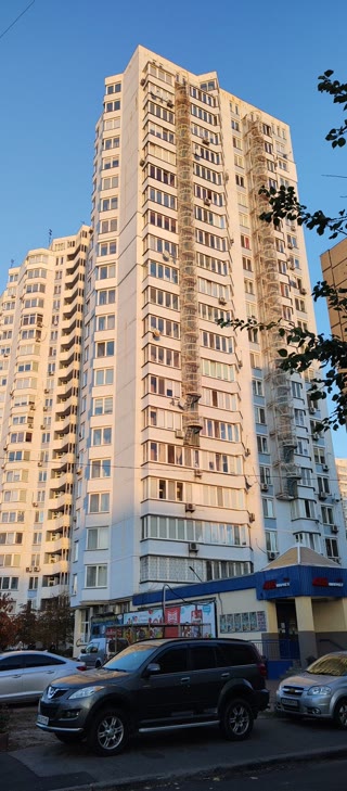 Продаж квартири Харківське шоссе