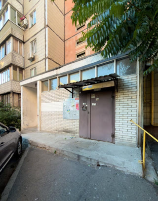 Продаж 1к квартири 36 кв. м на вул. Райдужна