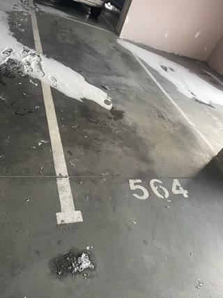 Продаж паркомісце на Позняках