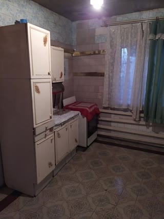 продам будинок біля ринку поворотка