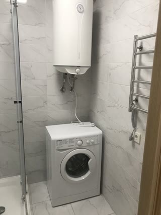 Продаж 2-кімнатної квартири в ЖК Варшавський біля ТРЦ Ретровіль