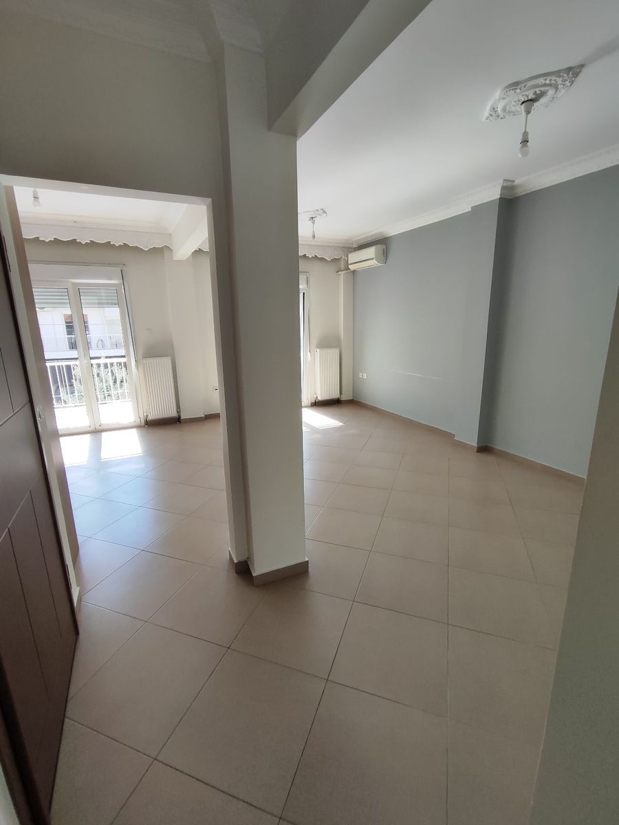 Квартира 75 м²