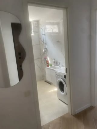 Трёхкомнатная квартира в аренду в Сабуртало