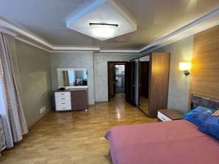 Продається 1к квартира, 59.4 кв.м., вул.Розумовського, метро Житомирська