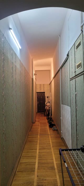 Терміновий продаж! Простора 4-кімнатна квартира в самому серці Києва – 3 хвилини від метро Площа Українських Героїв або Палац Спорту