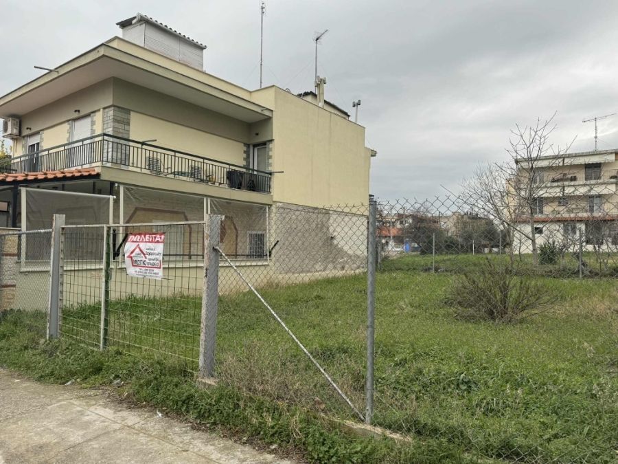175 m² Plot