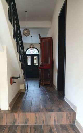 6-room private house for rent in Batumi