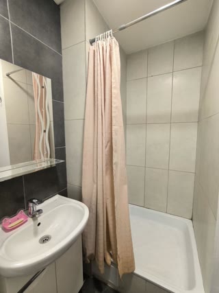 For sale studio apartment at Zakhysnykiv Ukrainy metro station, Parkovyi Kvartal residential complex