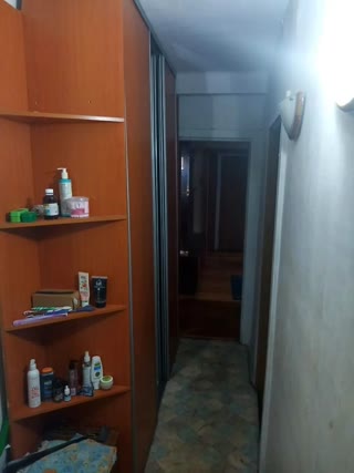 Продаж 3-кімнатної квартири біля Дарницькій площі
