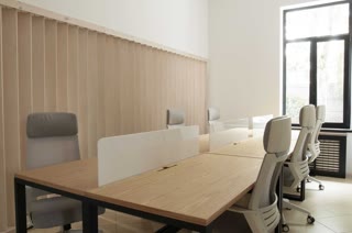 Продажа офиса Почайнинська, 110м2, перший поверх, окремий вхід