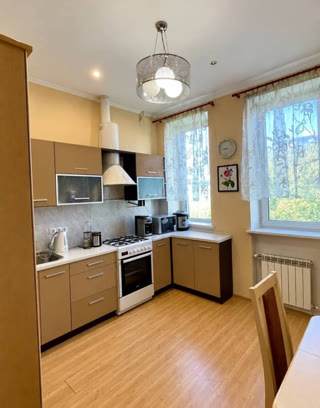 Продаж 2к квартири 65 кв. м наметро Лукянівка