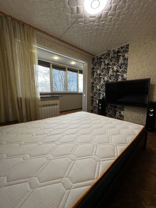 Продам 1-комнатную квартиру м Индустриальная