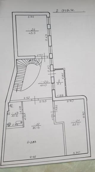 Продам 3 этажний будинок в центрі Харкова