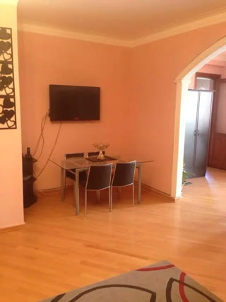 იყიდება 4 ოთახიანი ბინა საბურთალოზე