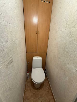 Продається  2 кім. квартира 47 м 2  Оболонський р-н