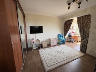 Продається 2к квартира 71 м² Бориспільська Дарницький район