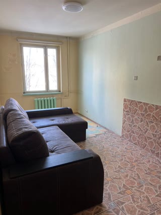 Продаж 3-кімнатної квартири на Новобіличах біля метро Академмістечко