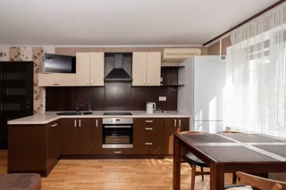 Продається 2-кімнатна квартира, метро Чернігівська, Дніпровський район
