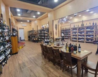 Universal commercial space for rent in Vake