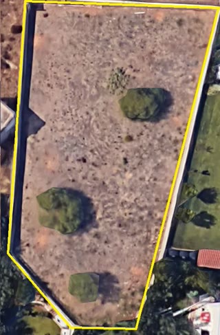 830 m² Plot