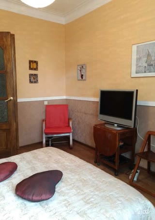 Продам 3 (4)-х комнатную  квартиру