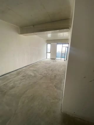იყიდება 3 ოთახიანი ბინა ვაკეში