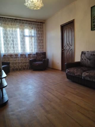 Продам 4 комн квартиру Одесська