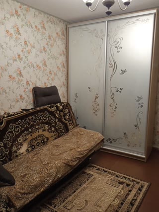 Продається 3-кімнатна квартира, залізничний вокзал "Дарниця", Дарницька площа