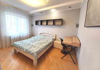 Продаж 2-кімнатної квартири 56 кв.м, Харківське шосе, Харківський Масив