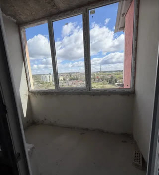 Продаж 2-кімнатної квартири по вул. Антонича