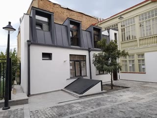 ქირავდება 5 ოთახიანი ბინა აბანოთუბანში