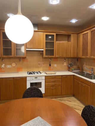 Sale of a 3-room apartment on Constitution Square