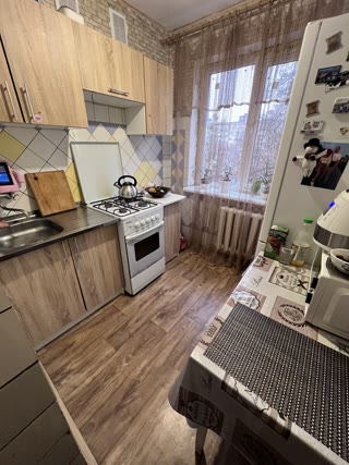 Продам 3х комн квартиру Героев Труда, Салтовка