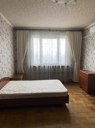 Продається 3к квартира метро Київська, Журавлевка
