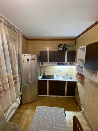 Продам 2-кімнатну квартиру, ст. м. “Олексіївська”, вулиця Енвера Ахсарова, Олексіївка (Алексеевка)