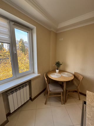 For Sale 1-Room Apartment, Litvinenko-Volghemut St, Svyatoshynsky