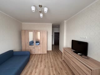 Продаж 1к квартири 43 кв.м, Паркові Озера, Дніпровський р-н