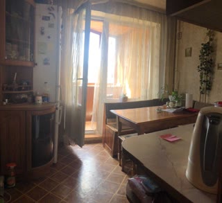 Продаж 3-кімнатної квартири біля метро Чернігівська