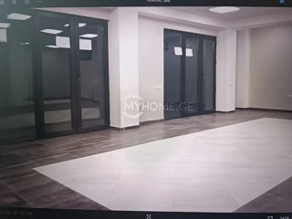 ქირავდება უნივერსალური კომერციული ფართი ვაკეში