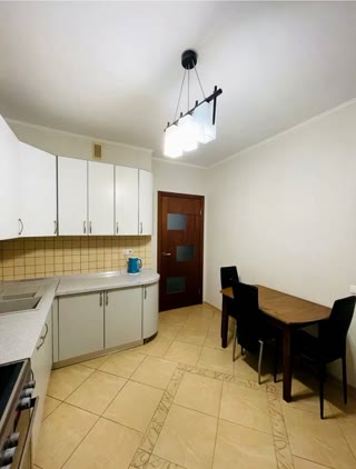 Продаж 2-кімнатної квартири на Мінському масиві