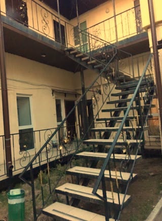 Продам гостинку Центр, Москалівка