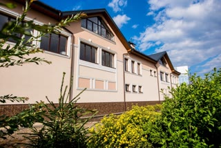 Sale of a large commercial complex for business 🏢
