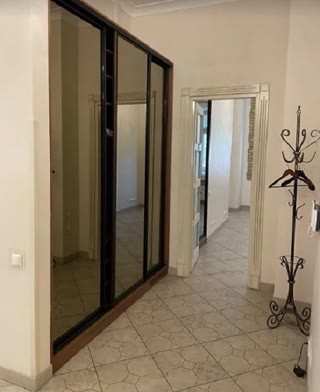 Продаж 4к квартири 110.4 м2 на Печерську. Крутий Узвіз Липки